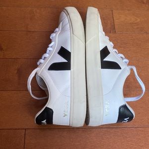 Veja Womens Sneakers - Size 9 - White/ Black Logo